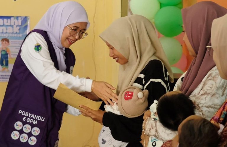 Dari Posyandu Desa Penerokan, Zulva Fadhil Gaungkan Batang Hari Menuju Zero Stunting