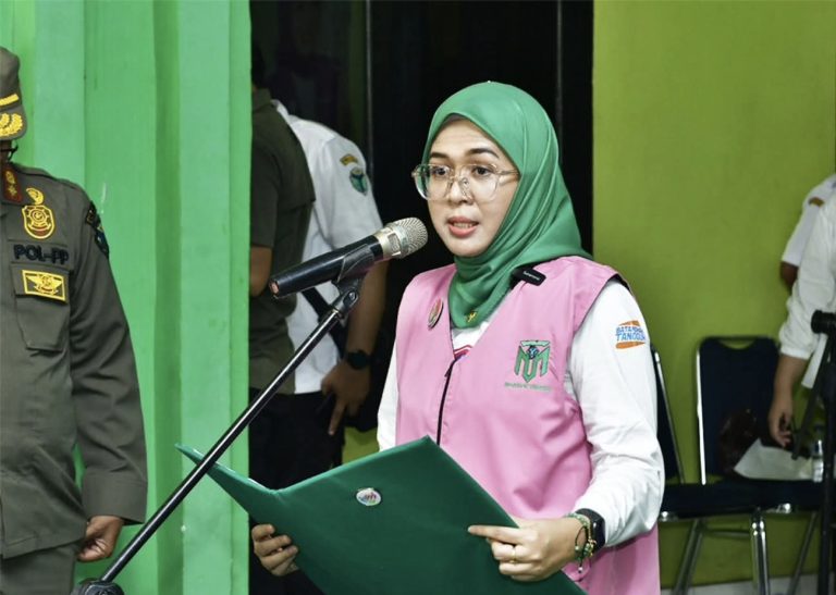 Perkuat Pelayanan Kesehatan Masyarakat, Zulva Fadhil Lantik Tim Posyandu