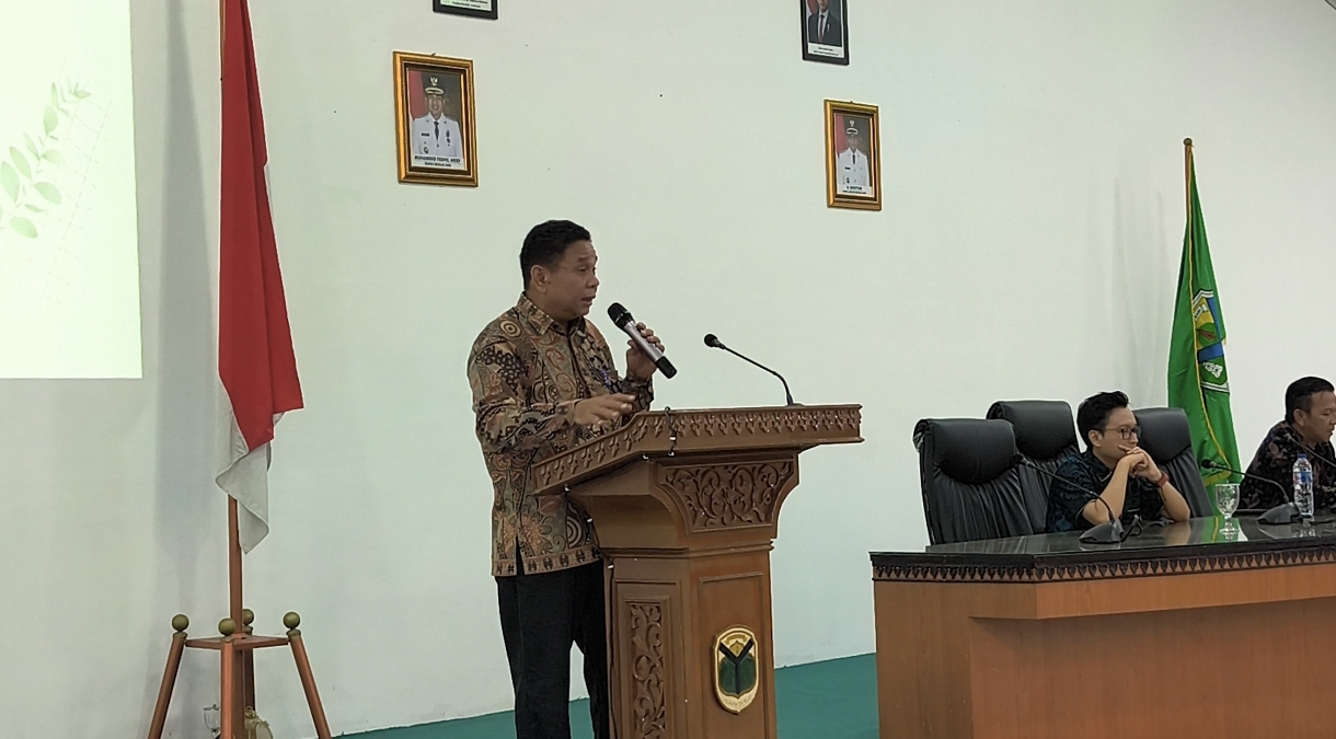 Kepala Dinas Pendidikan dan Kebudayaan Batang Hari, Zulpadli, M.Pd.